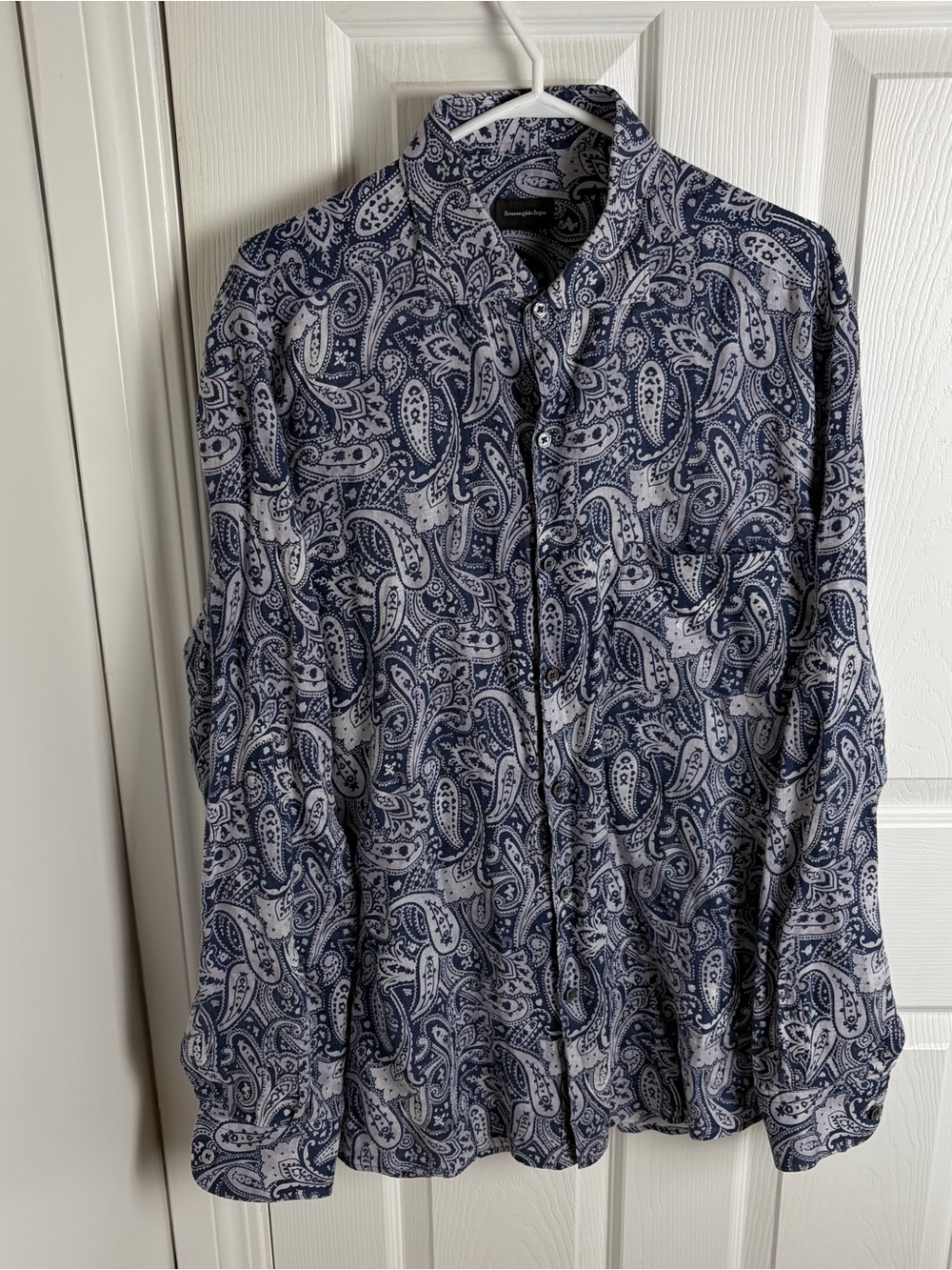 Ermenegildo Zegna Navy & white paisley 100% linen shirt (has some Color fading)